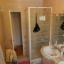 Salle de Bain Avant - Rénovation d'une Salle de bain : Avant les Travaux img Salle de Bain Avant